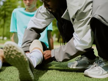 Schaumburg, IL personal injury lawyer for injured high school athletes